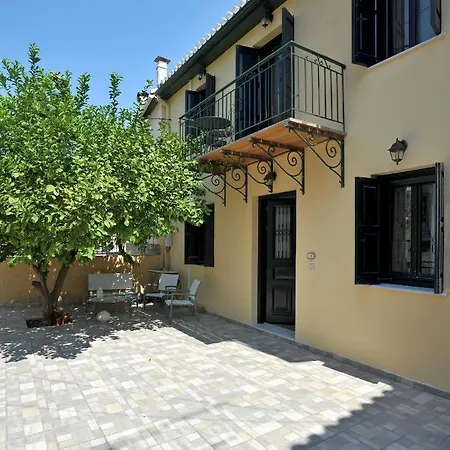 Semesterbostad Giannitsa's House *